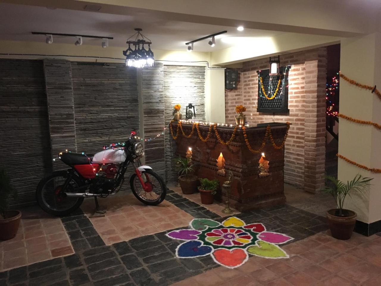 Hotel Layaku Durbar Bhatgoan Exterior foto